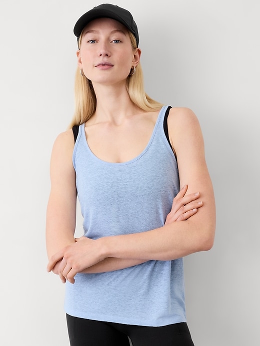 Shop Athleta for Women's Yoga Clothing, Technical Athletic