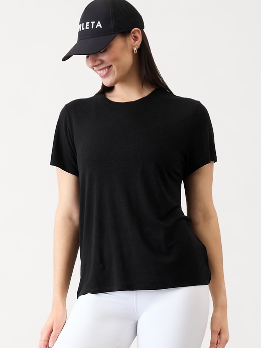 Shop Athleta for Women's Yoga Clothing, Technical Athletic
