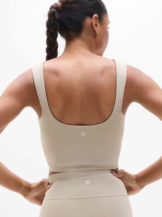 Transcend Square Neck Crop Sports Bra D-DD