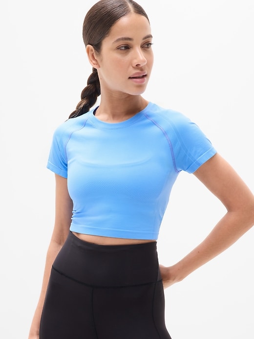 Momentum Seamless Crop Tee 2.0