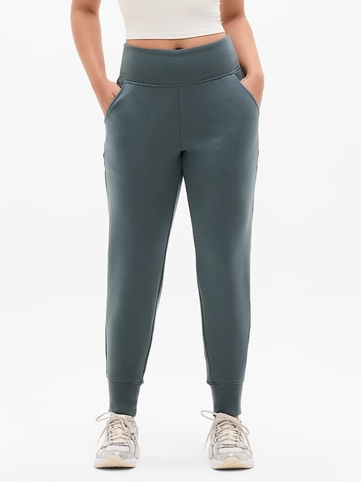 Coaster Luxe High Rise Jogger