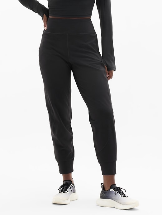Rainier Mid Rise Jogger