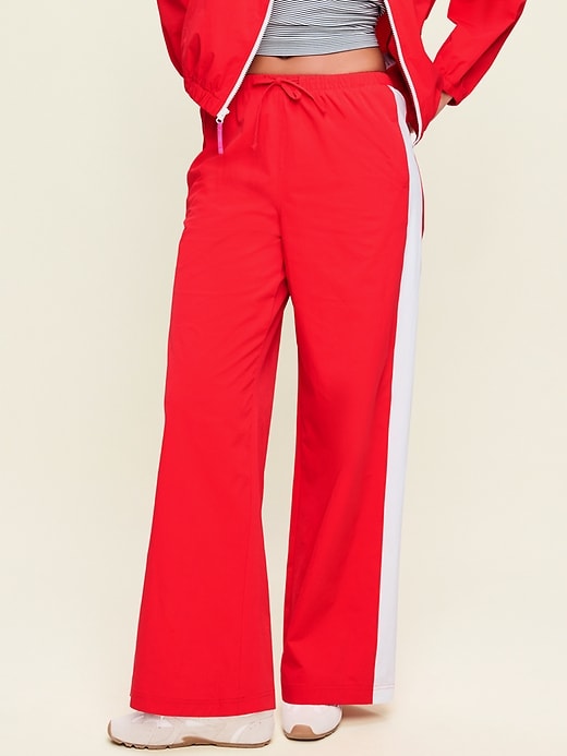 High-Waisted TrekTech Lightweight Woven Active Pants