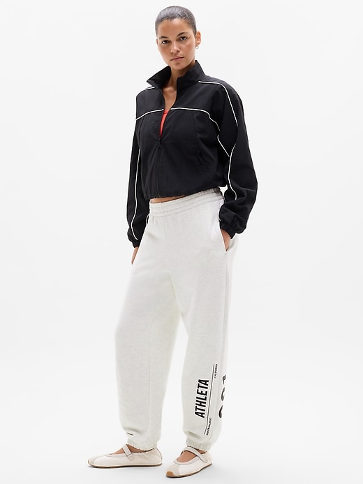 Forever Fleece Jogger Graphic 001